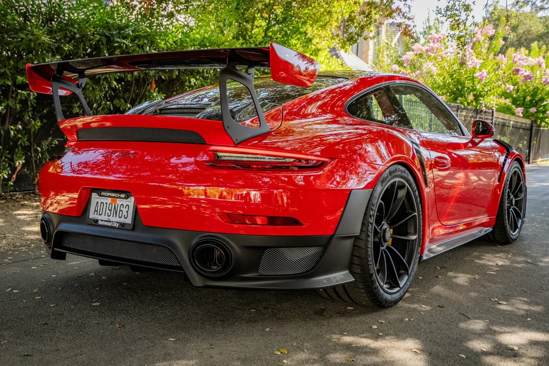 2018 Porsche 991 GT2 RS - Image 8 of 31