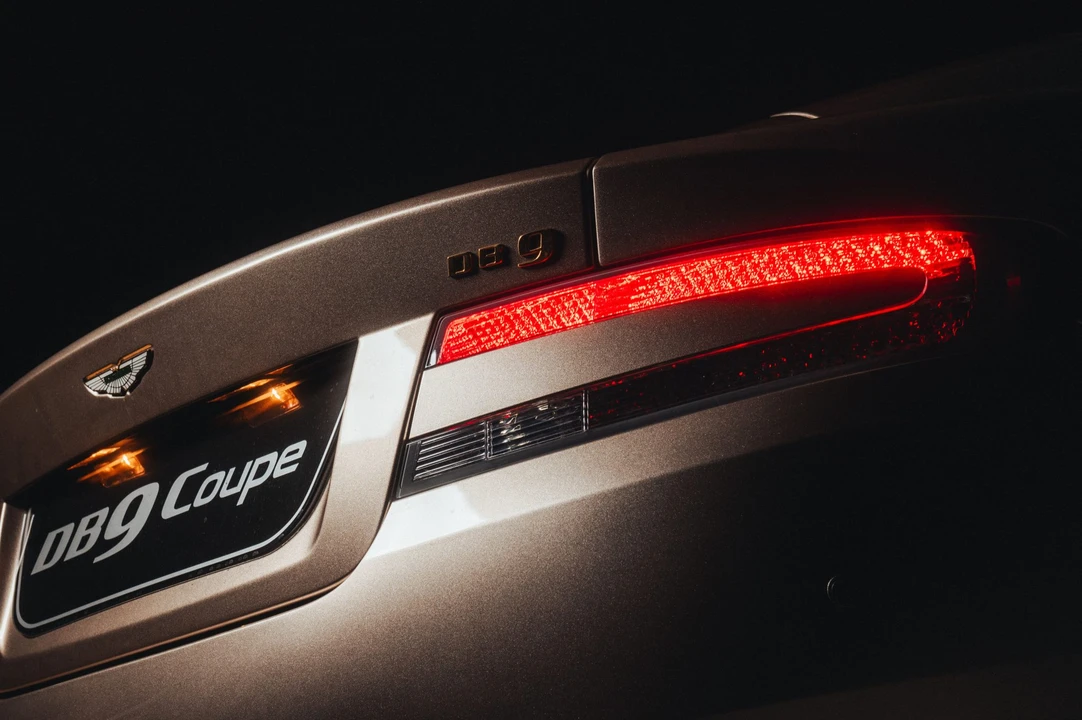 2010 Aston Martin DB9 - Image 28 of 31