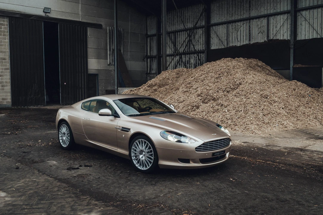 2010 Aston Martin DB9 - Image 5 of 31