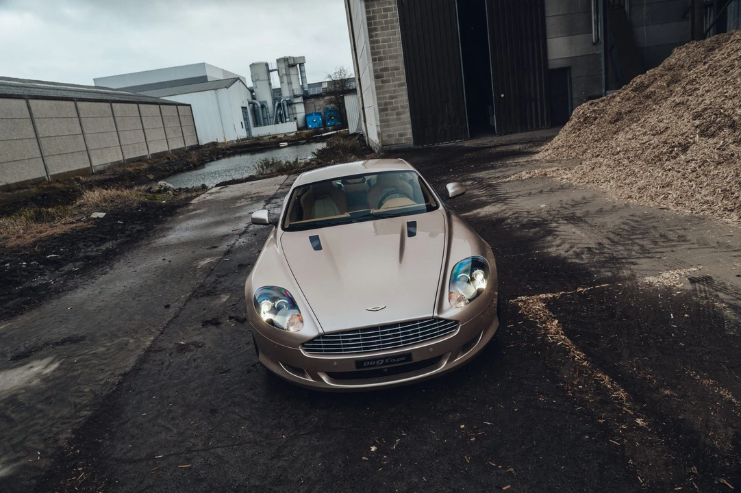 2010 Aston Martin DB9 - Image 8 of 31