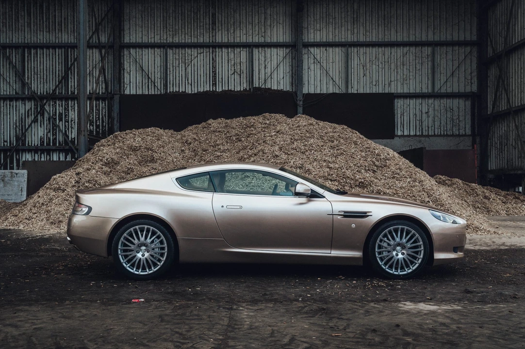 2010 Aston Martin DB9 - Image 12 of 31
