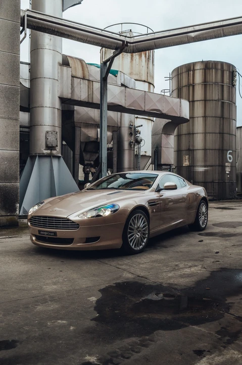 2010 Aston Martin DB9 - Image 7 of 31