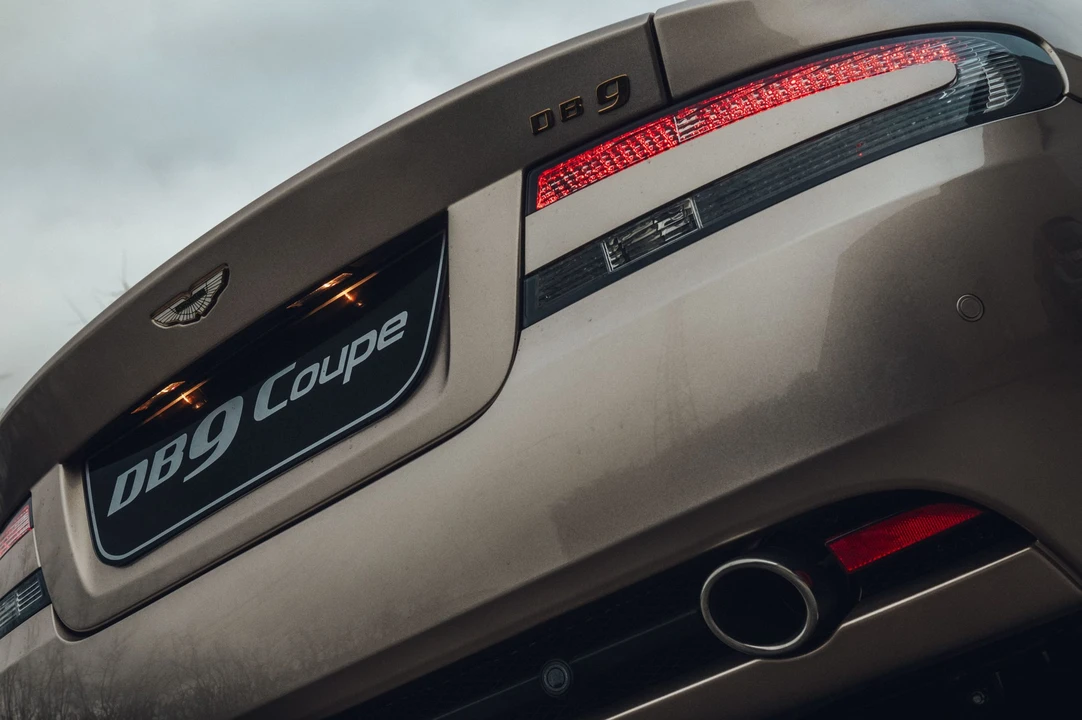 2010 Aston Martin DB9 - Image 27 of 31