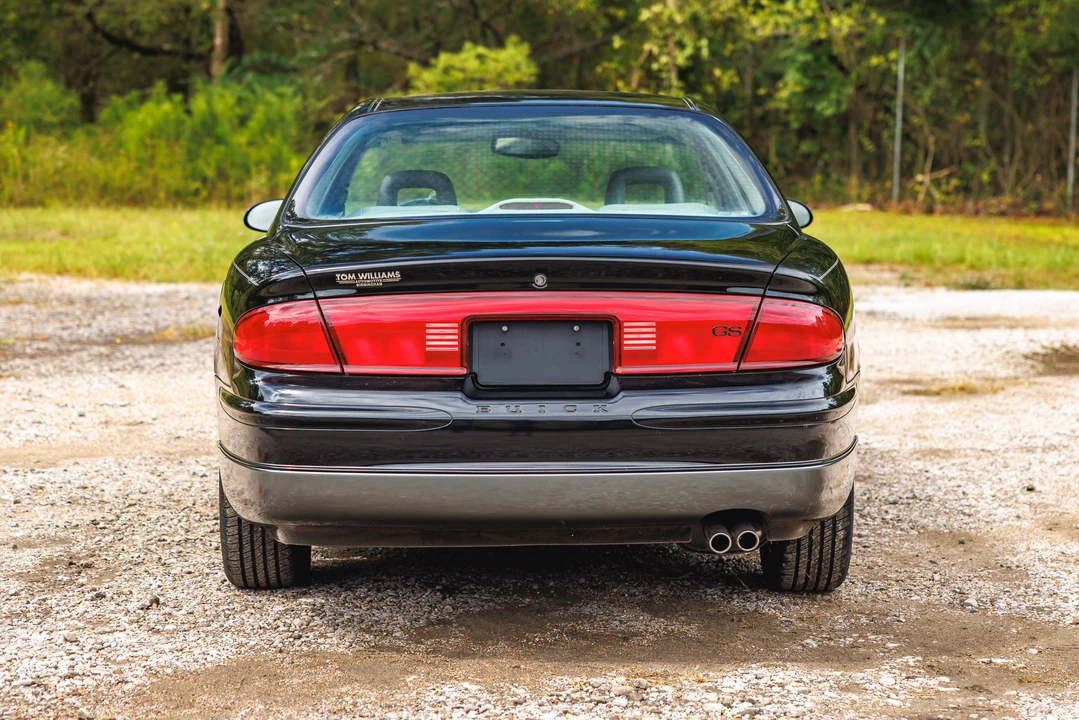 1997 Buick Regal - Image 7 of 31