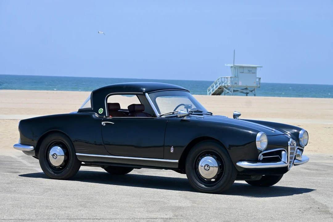1957 Alfa Romeo Giulietta - Image 23 of 31