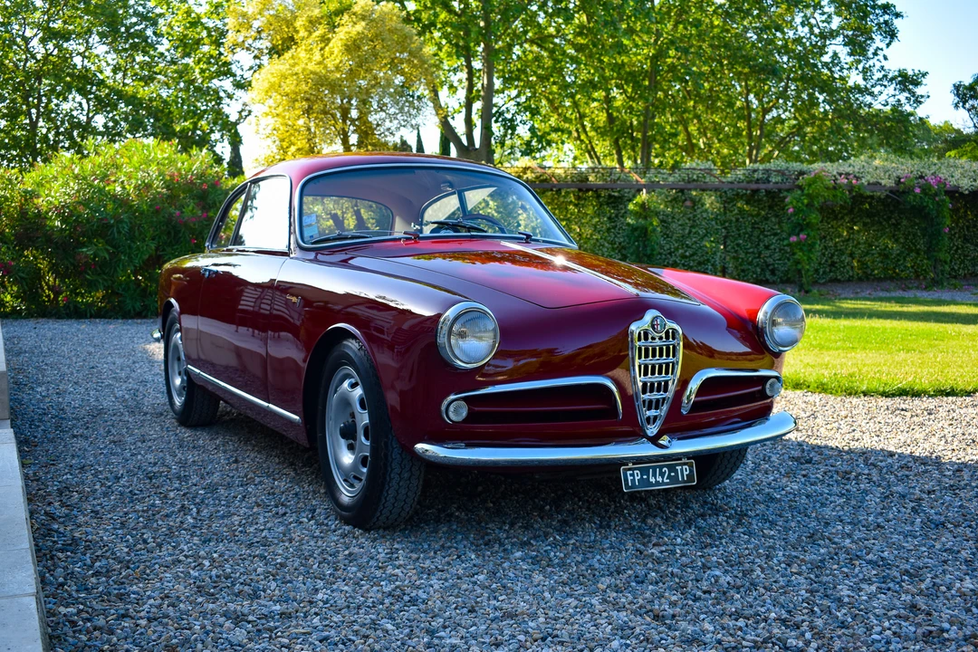 1957 Alfa Romeo Giulietta - Image 10 of 31