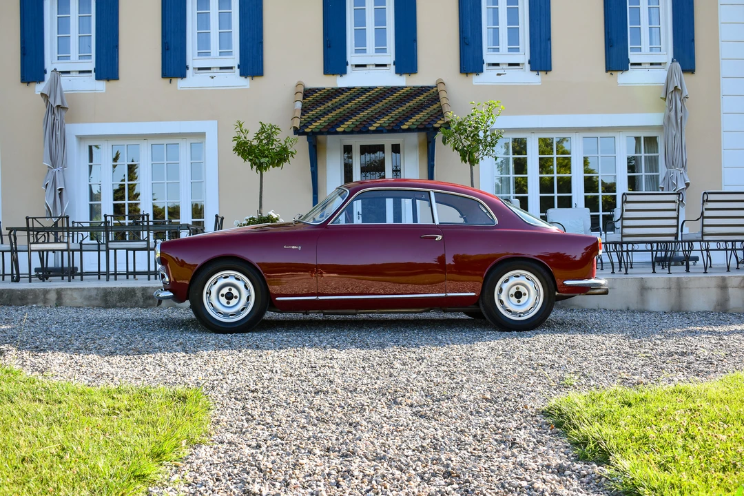 1957 Alfa Romeo Giulietta - Image 27 of 31