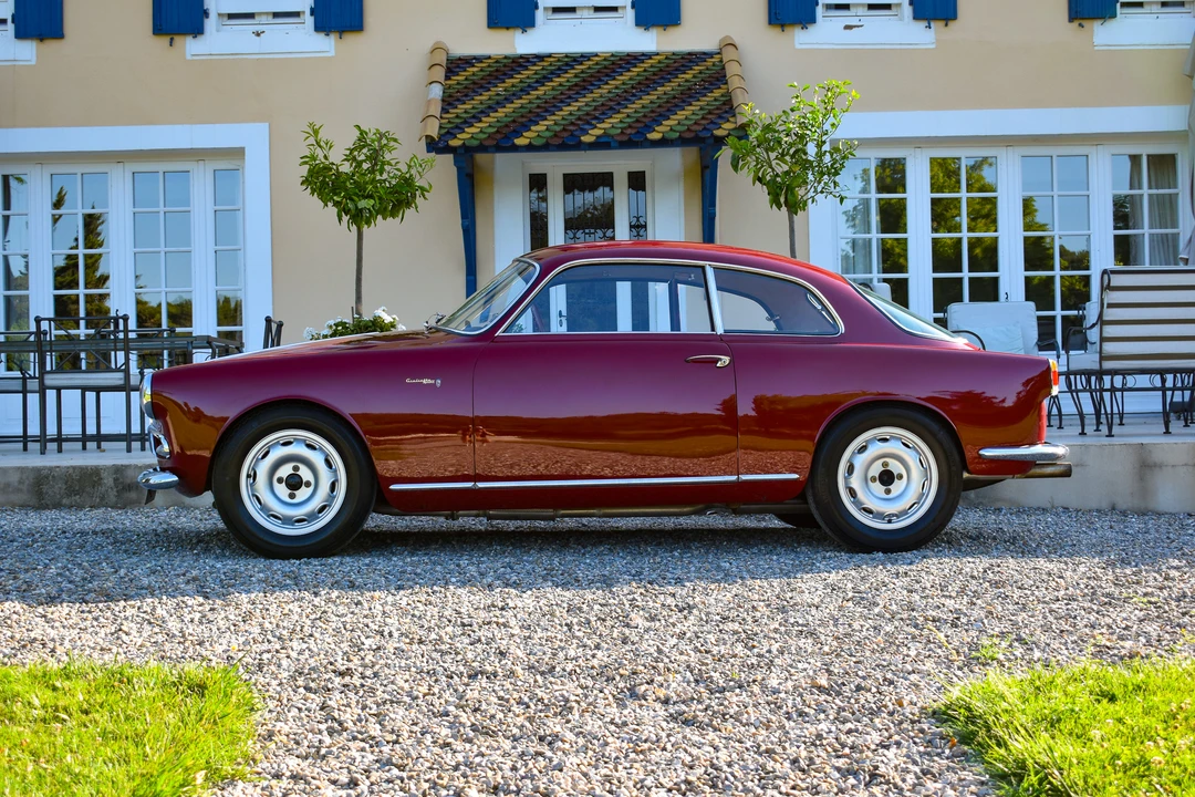 1957 Alfa Romeo Giulietta - Image 28 of 31