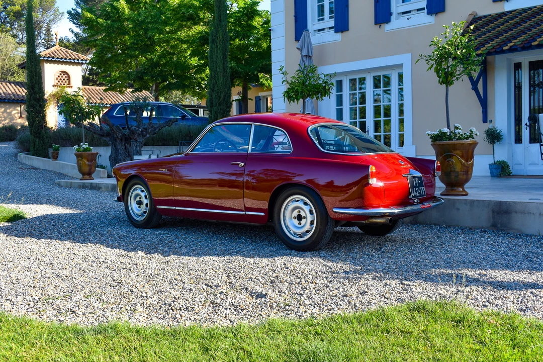 1957 Alfa Romeo Giulietta - Image 24 of 31