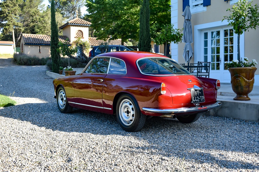 1957 Alfa Romeo Giulietta - Image 22 of 31