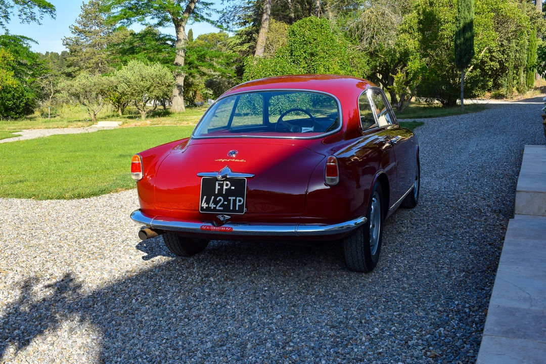 1957 Alfa Romeo Giulietta - Image 16 of 31