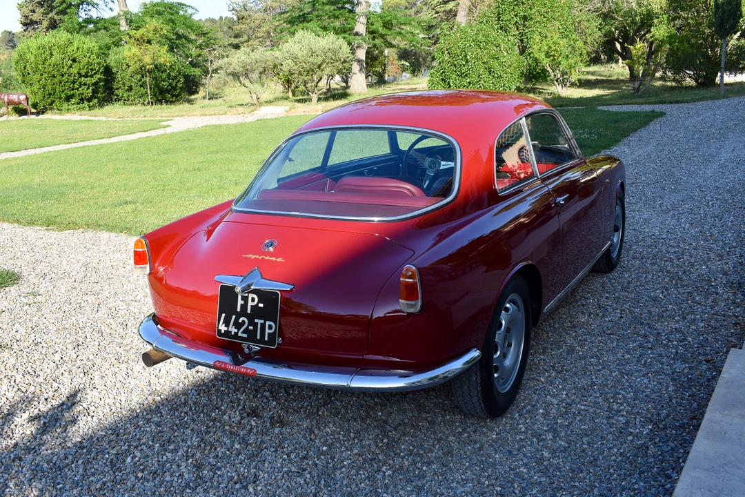 1957 Alfa Romeo Giulietta - Image 15 of 31