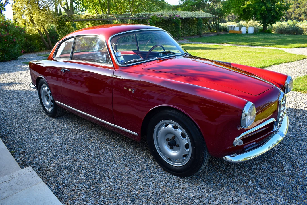 1957 Alfa Romeo Giulietta - Image 12 of 31