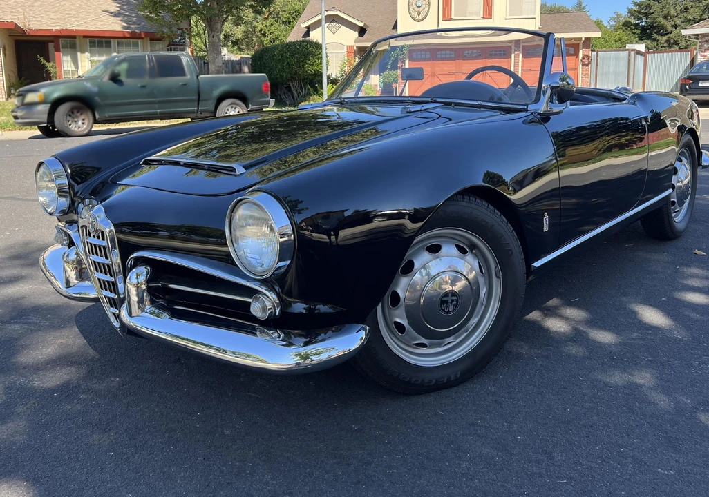 1965 Alfa Romeo Giulietta - Image 25 of 31