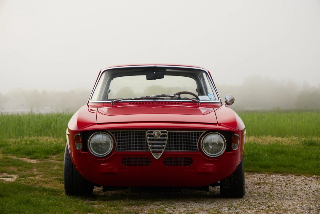 1965 Alfa Romeo Giulia Sprint GT - Image 11 of 31