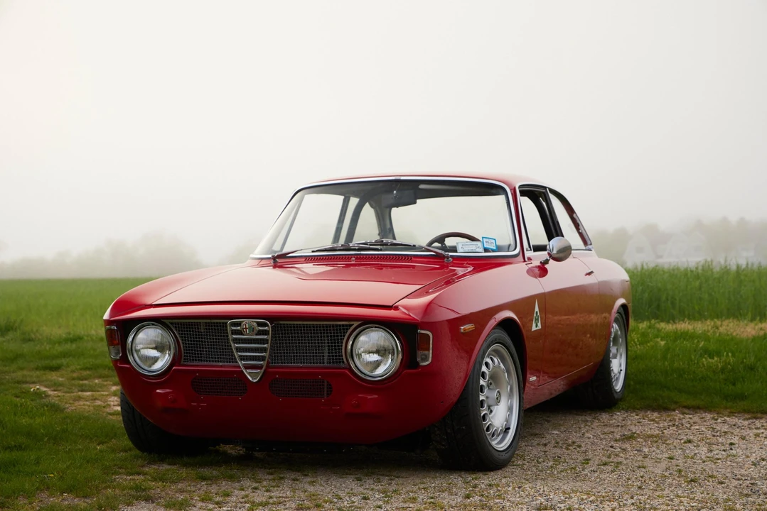 1965 Alfa Romeo Giulia Sprint GT - Image 8 of 31