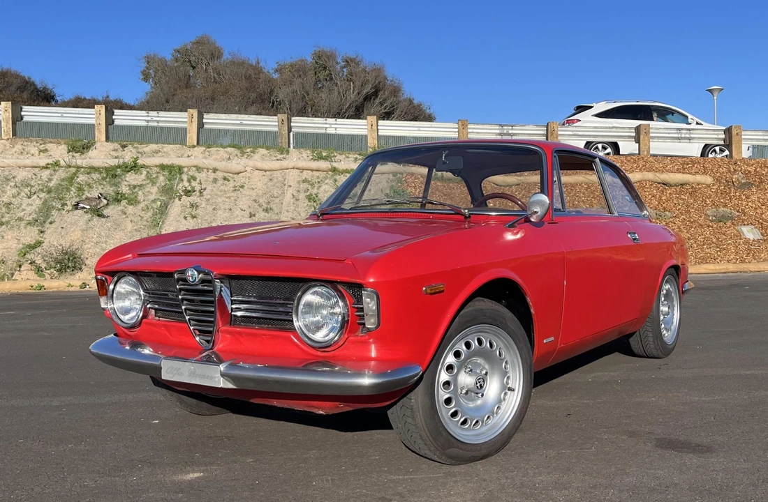 1966 Alfa Romeo Giulia Sprint GT Veloce - Image 5 of 31