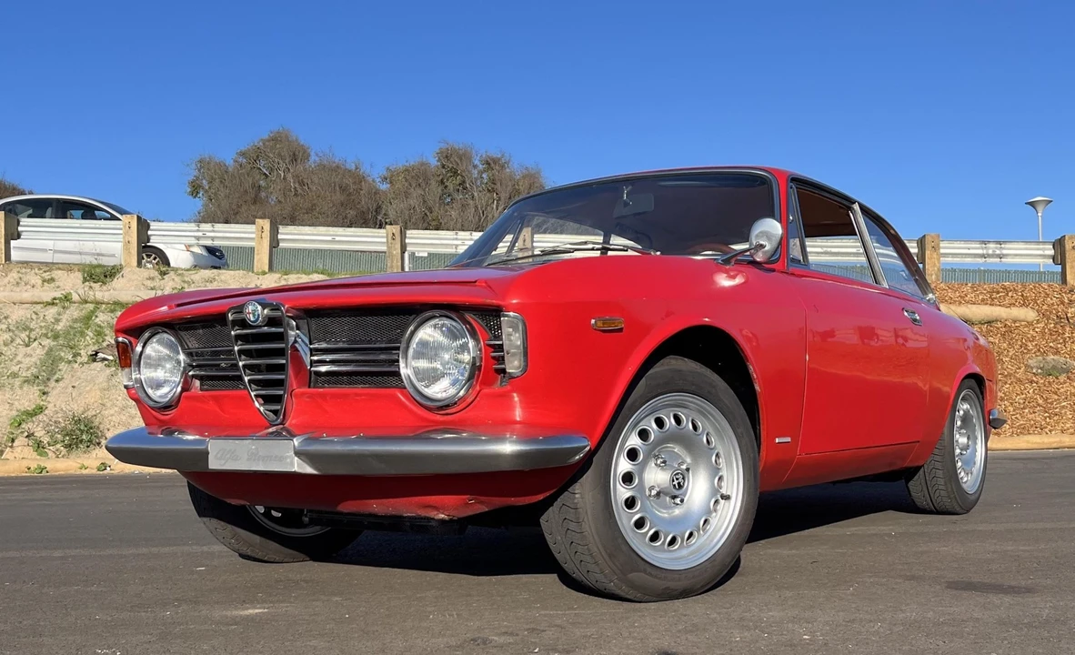 1966 Alfa Romeo Giulia Sprint GT Veloce - Image 6 of 31