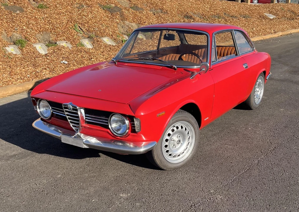 1966 Alfa Romeo Giulia Sprint GT Veloce - Image 7 of 31