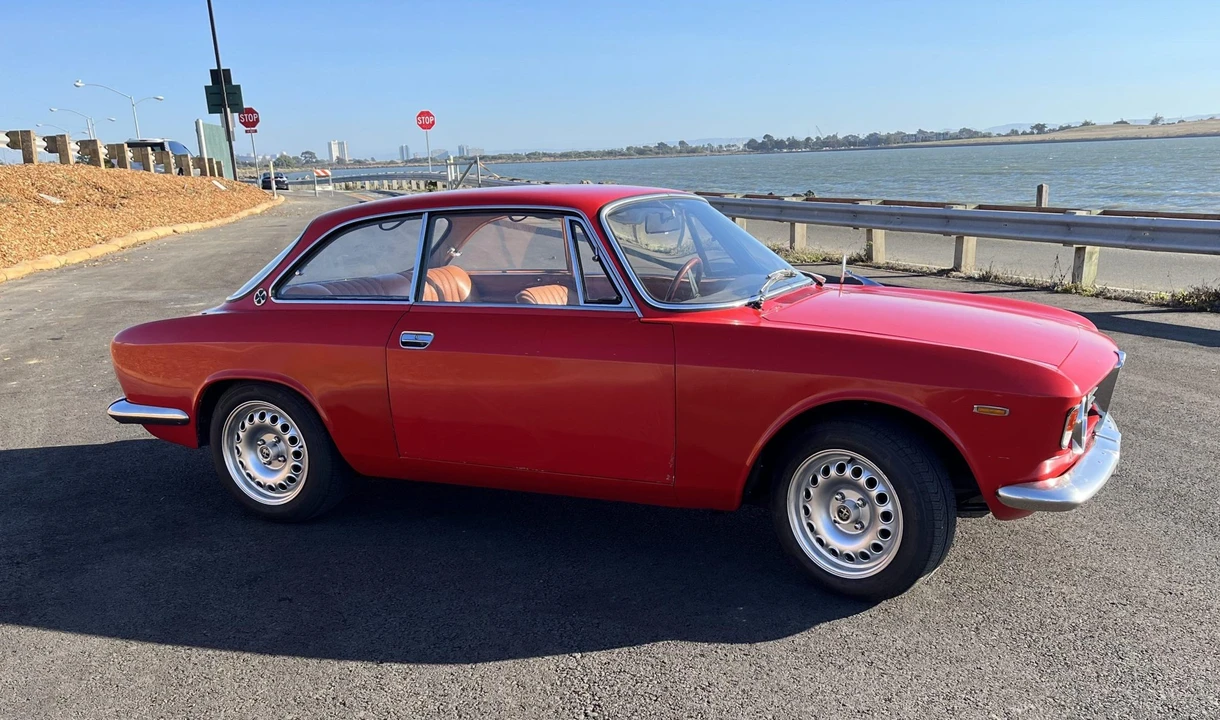 1966 Alfa Romeo Giulia Sprint GT Veloce - Image 16 of 31