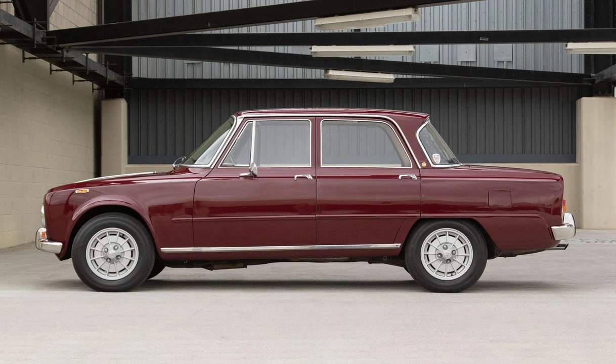 1968 Alfa Romeo 1750 GT Veloce - Image 7 of 31