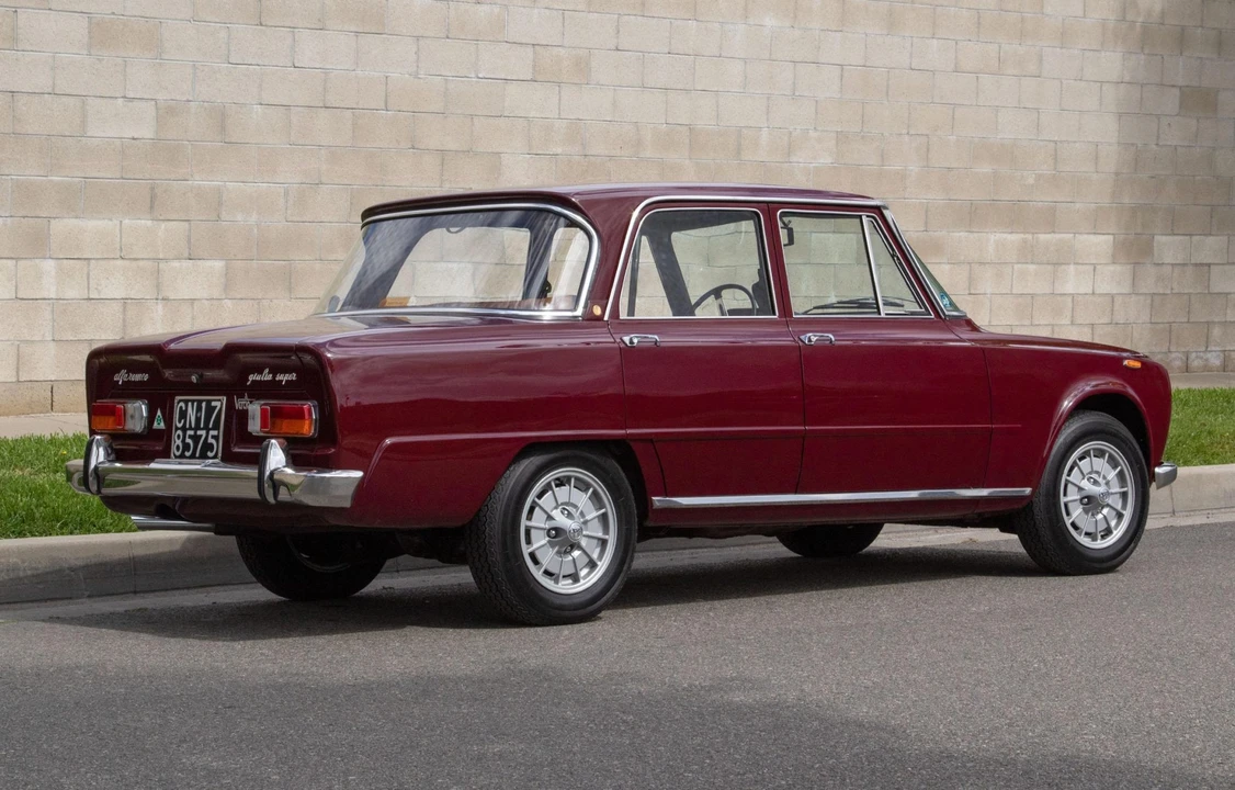 1968 Alfa Romeo 1750 GT Veloce - Image 16 of 31