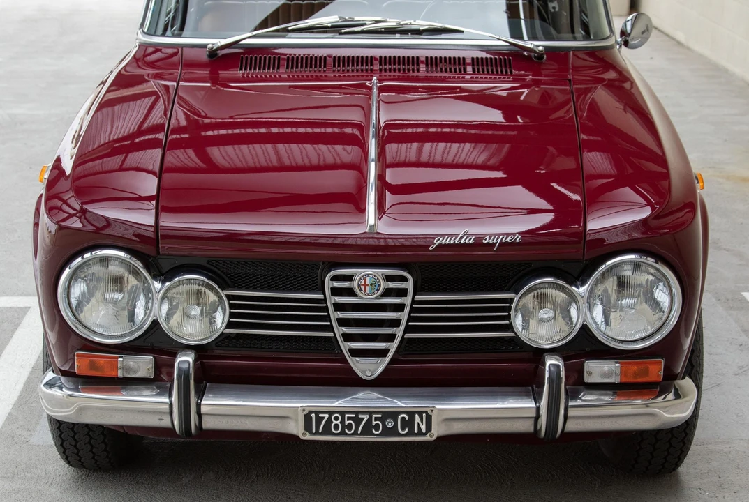 1968 Alfa Romeo 1750 GT Veloce - Image 28 of 31