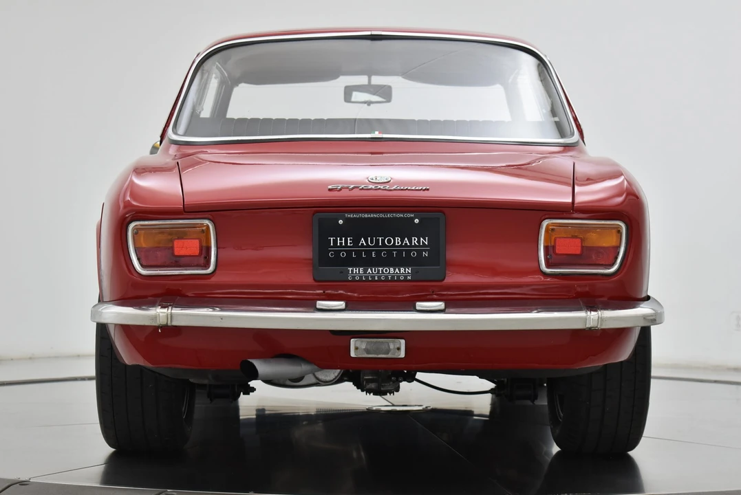 1972 Alfa Romeo GT 1300 Junior - Image 25 of 31