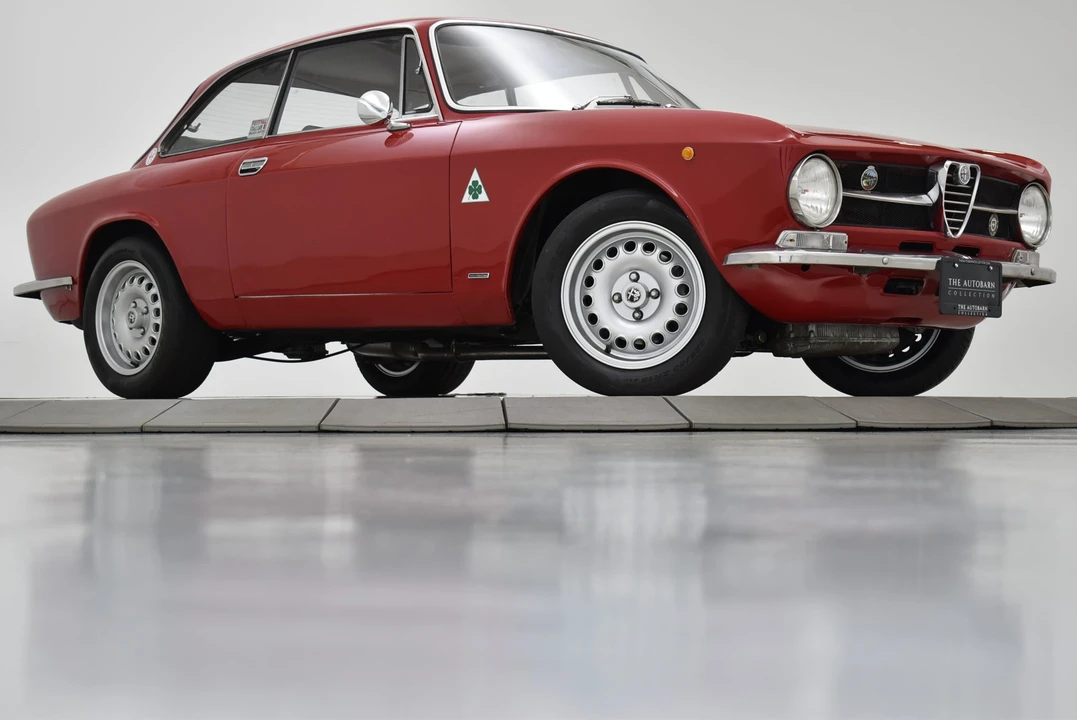 1972 Alfa Romeo GT 1300 Junior - Image 17 of 31