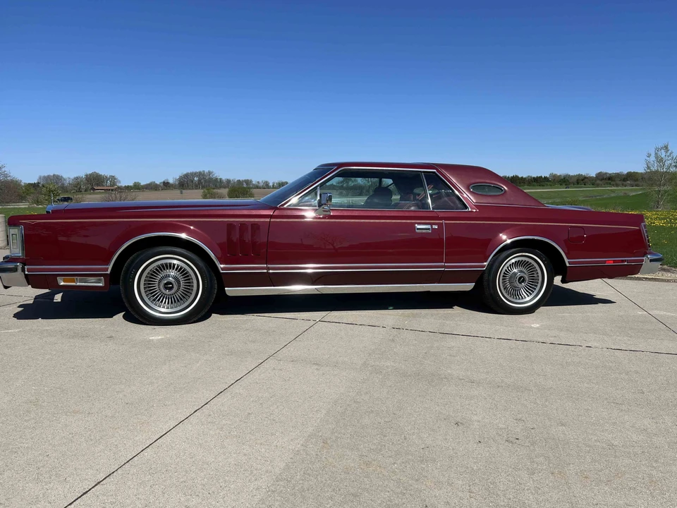 1979 Lincoln Continental Mark V - Image 3 of 31