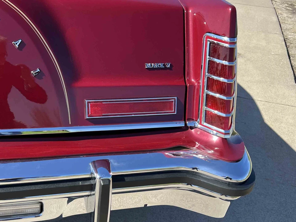 1979 Lincoln Continental Mark V - Image 22 of 31