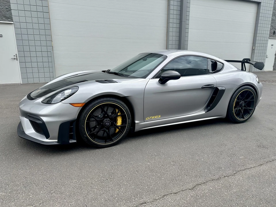 2024 Porsche 718 Cayman GT4 RS - Image 4 of 31
