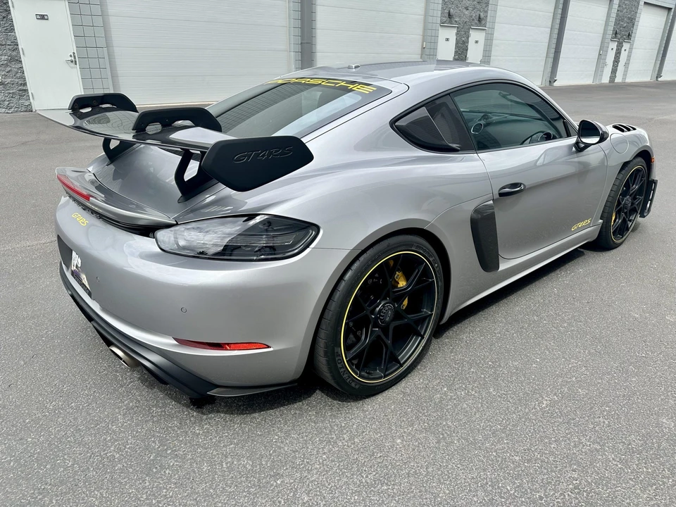 2024 Porsche 718 Cayman GT4 RS - Image 16 of 31