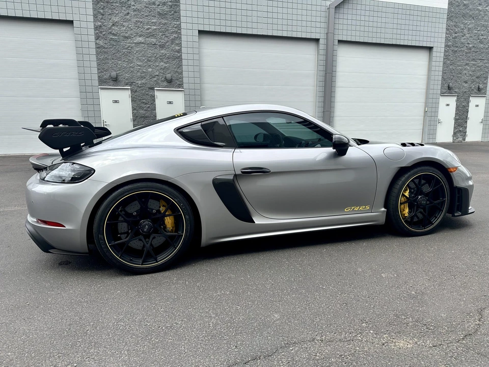 2024 Porsche 718 Cayman GT4 RS - Image 18 of 31