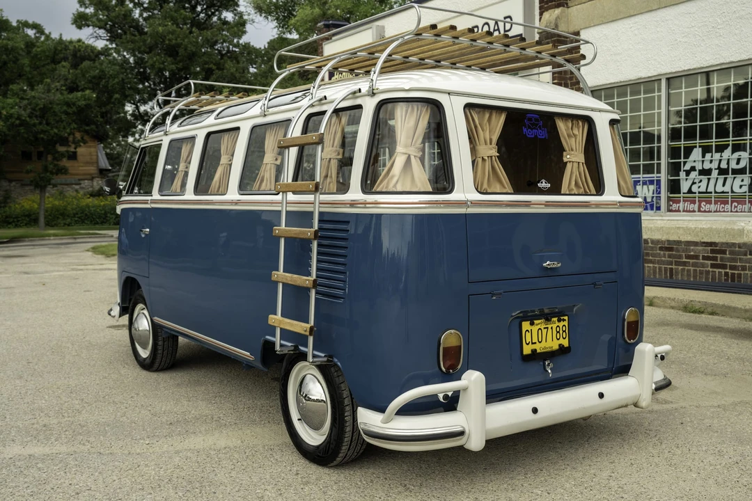1975 Volkswagen Split-Window Bus - Image 8 of 31