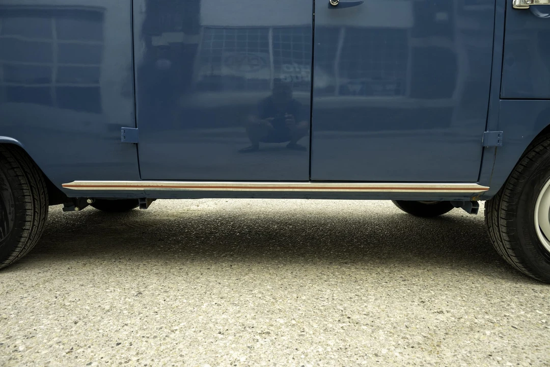 1975 Volkswagen Split-Window Bus - Image 27 of 31
