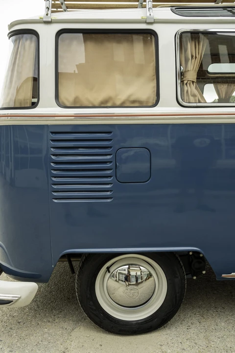 1975 Volkswagen Split-Window Bus - Image 26 of 31