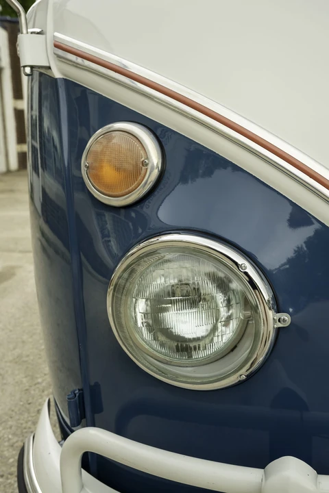 1975 Volkswagen Split-Window Bus - Image 15 of 31