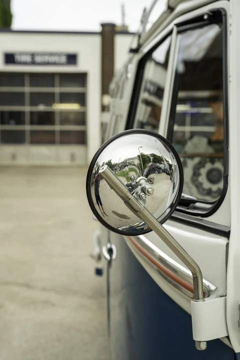 1975 Volkswagen Split-Window Bus - Image 30 of 31