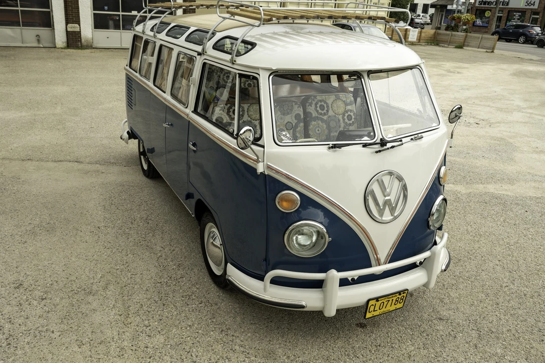1975 Volkswagen Split-Window Bus - Image 13 of 31