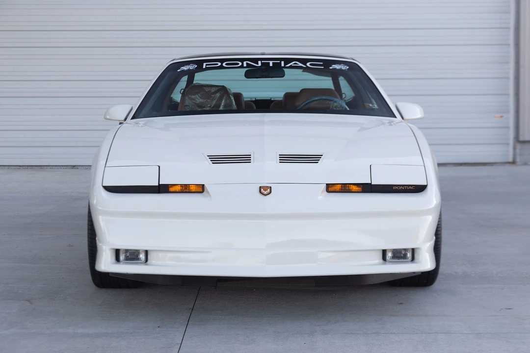 1989 Pontiac Firebird Trans Am 3rd Gen - Image 4 of 31