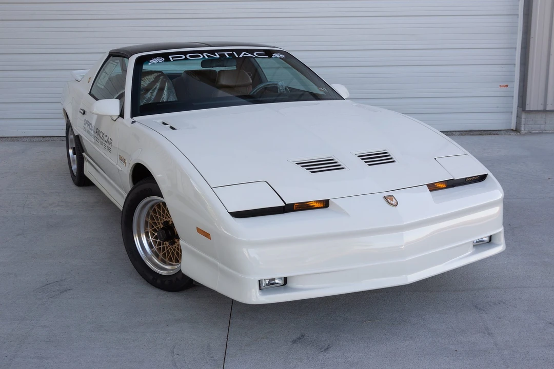 1989 Pontiac Firebird Trans Am 3rd Gen - Image 8 of 31