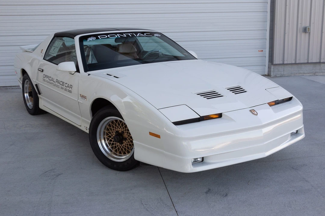 1989 Pontiac Firebird Trans Am 3rd Gen - Image 10 of 31