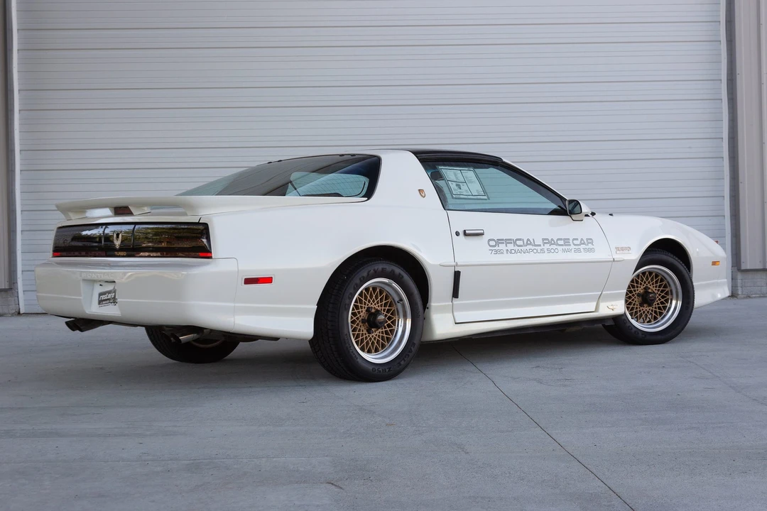 1989 Pontiac Firebird Trans Am 3rd Gen - Image 14 of 31