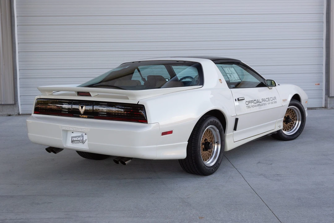 1989 Pontiac Firebird Trans Am 3rd Gen - Image 16 of 31
