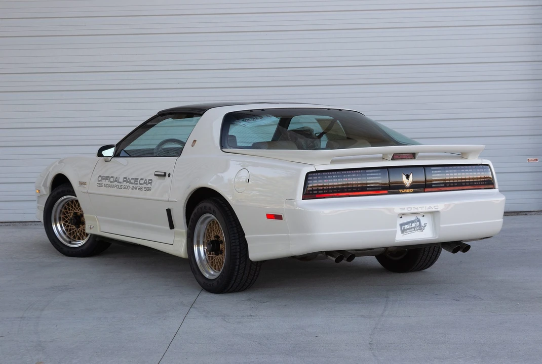 1989 Pontiac Firebird Trans Am 3rd Gen - Image 20 of 31