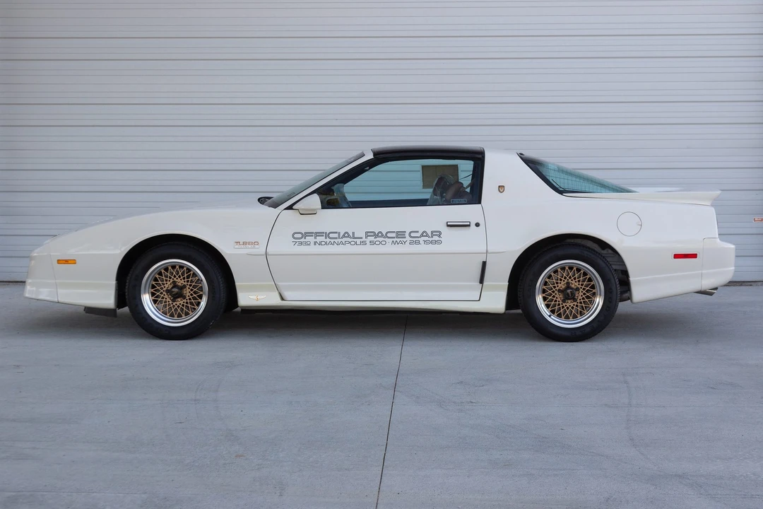 1989 Pontiac Firebird Trans Am 3rd Gen - Image 21 of 31