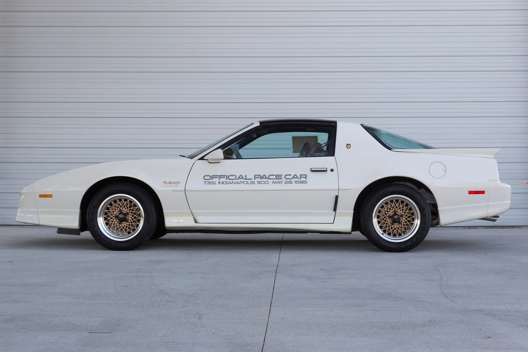 1989 Pontiac Firebird Trans Am 3rd Gen - Image 22 of 31