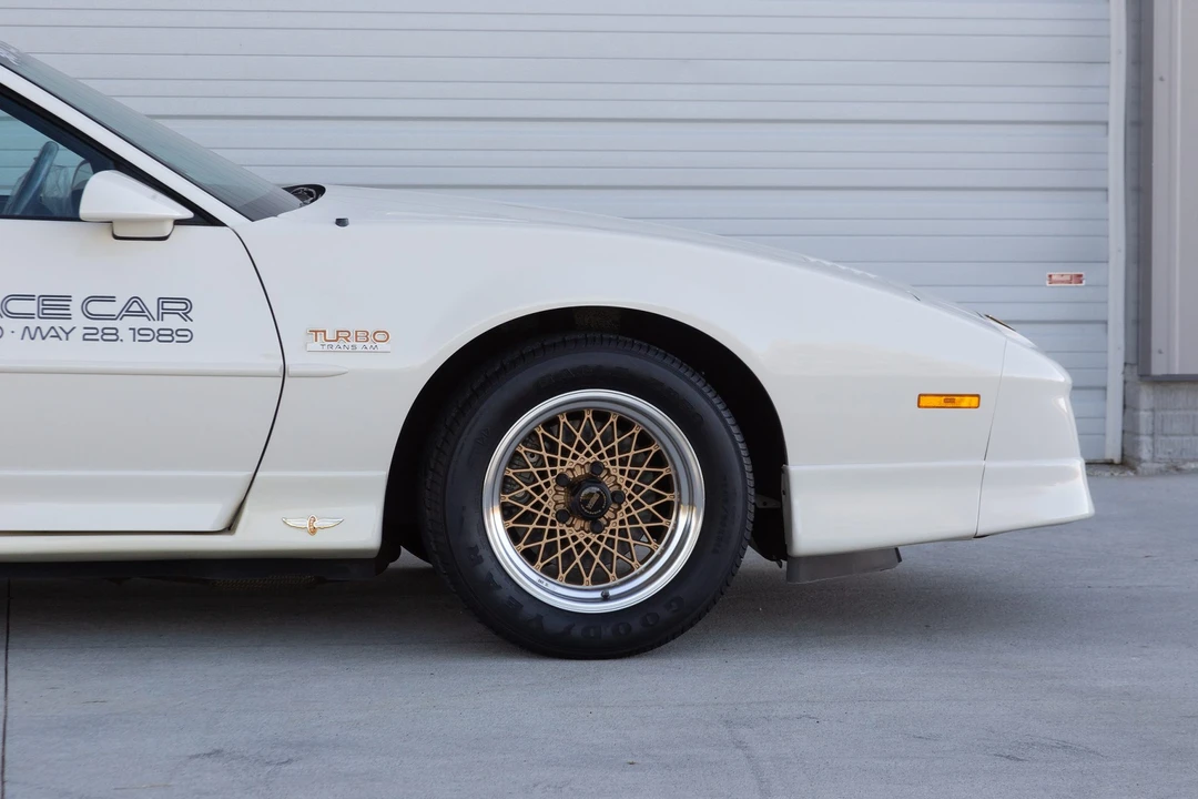 1989 Pontiac Firebird Trans Am 3rd Gen - Image 25 of 31