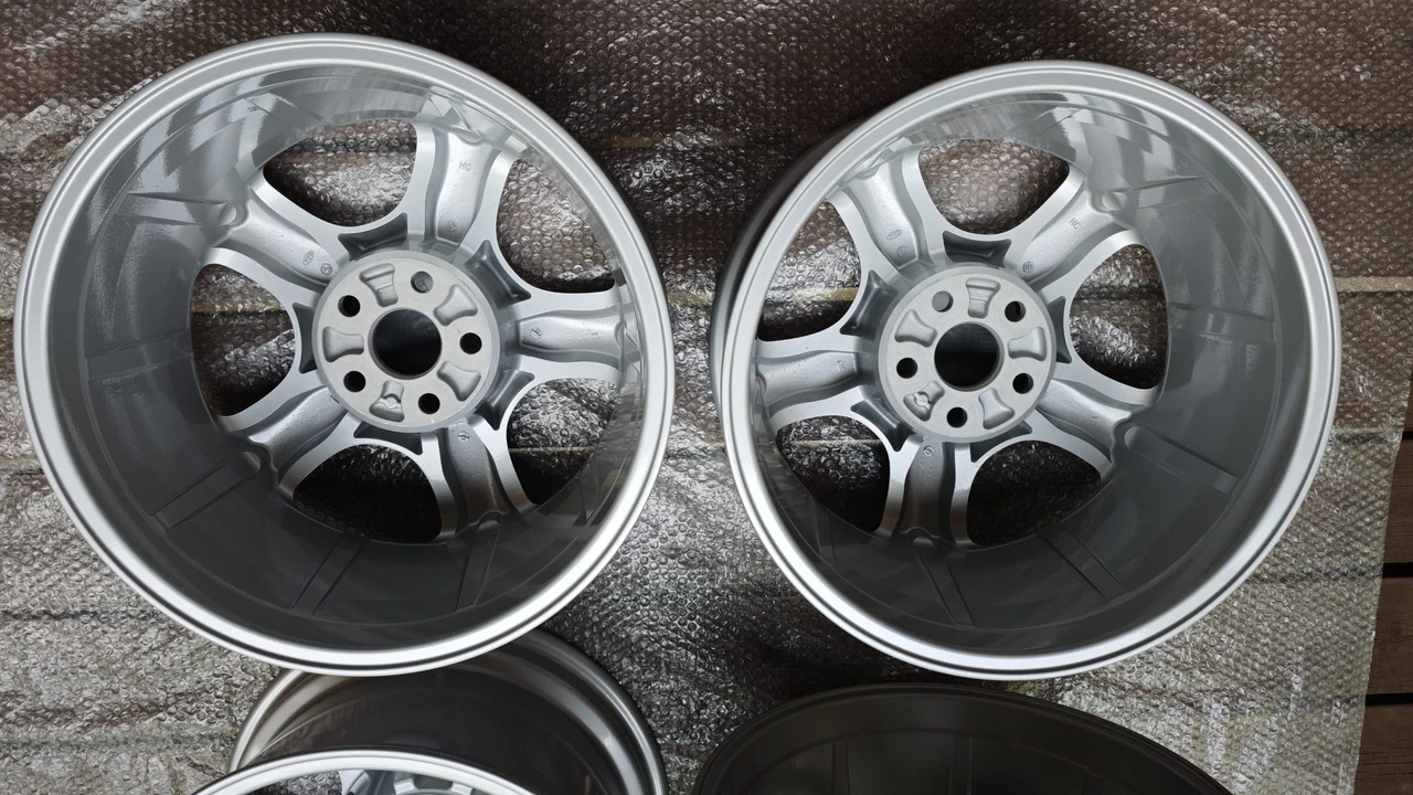 Parts & Memorabilia Other Wheels - Image 19 of 31